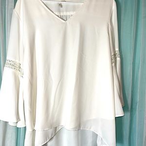 White 3/4 sleeve blouse